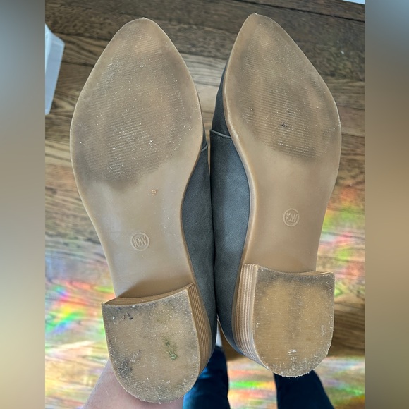 EUC 10W Wide Universal Thread Gray Vegan Suede Shootie Flat with cut out - Picture 9 of 10